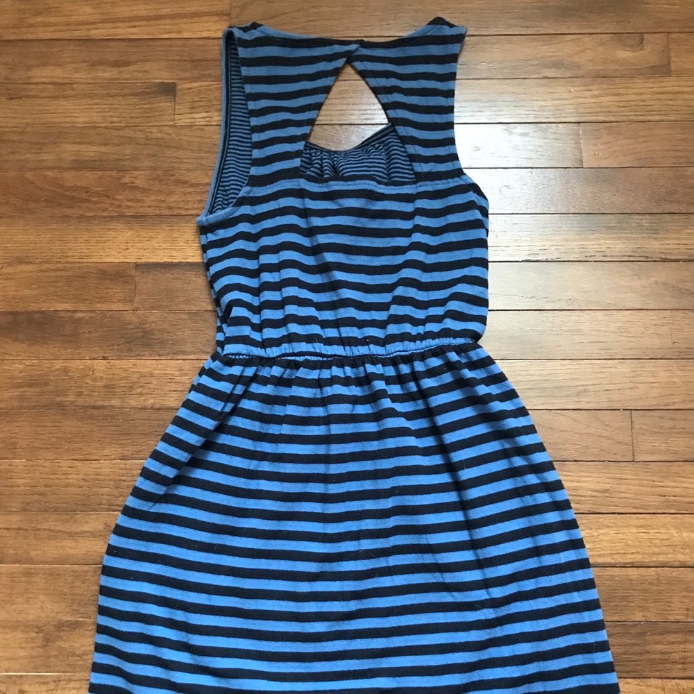 Loft dress - Picture 2 of 2